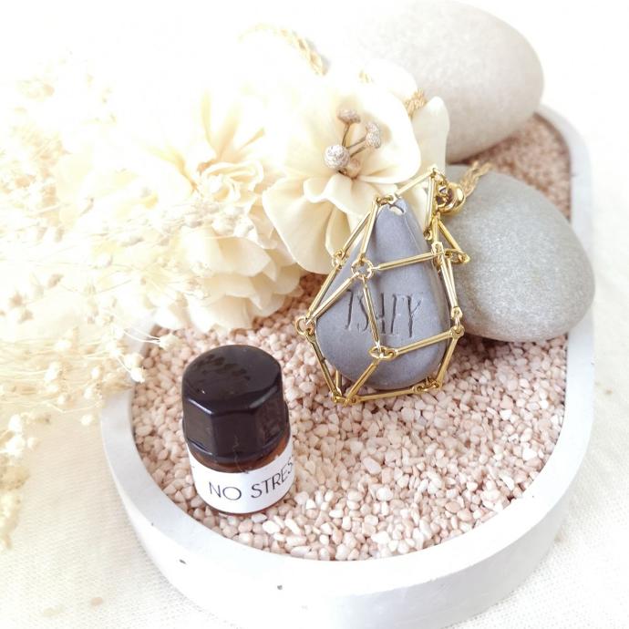 Collier olfactif pour pierre Tsaey interchangeable