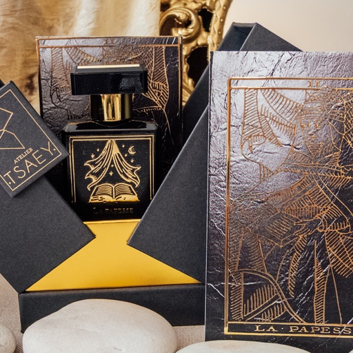 [02] Parfum II : La Papesse 